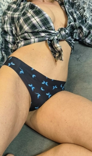 Fekete pillangós tangám